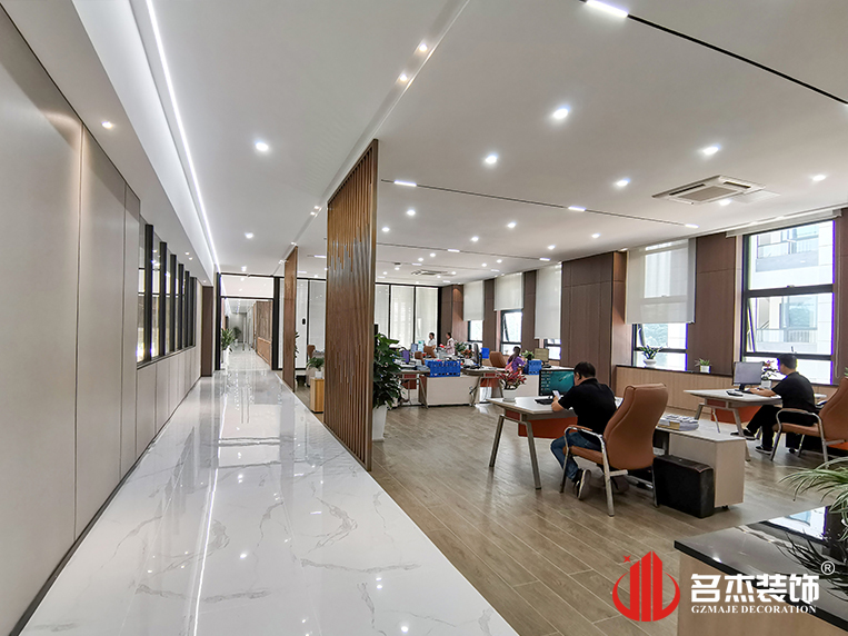 20240521142549_705 盛开办公区装建实景成效